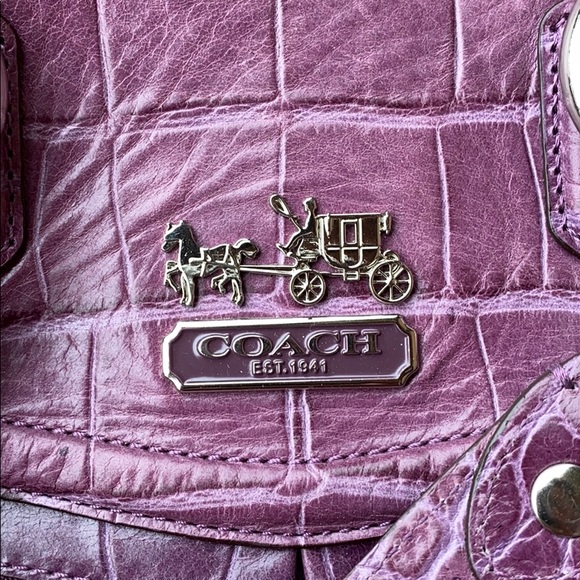 GOOD CONDITION! Used Coach bag! - Picture 3 of 8